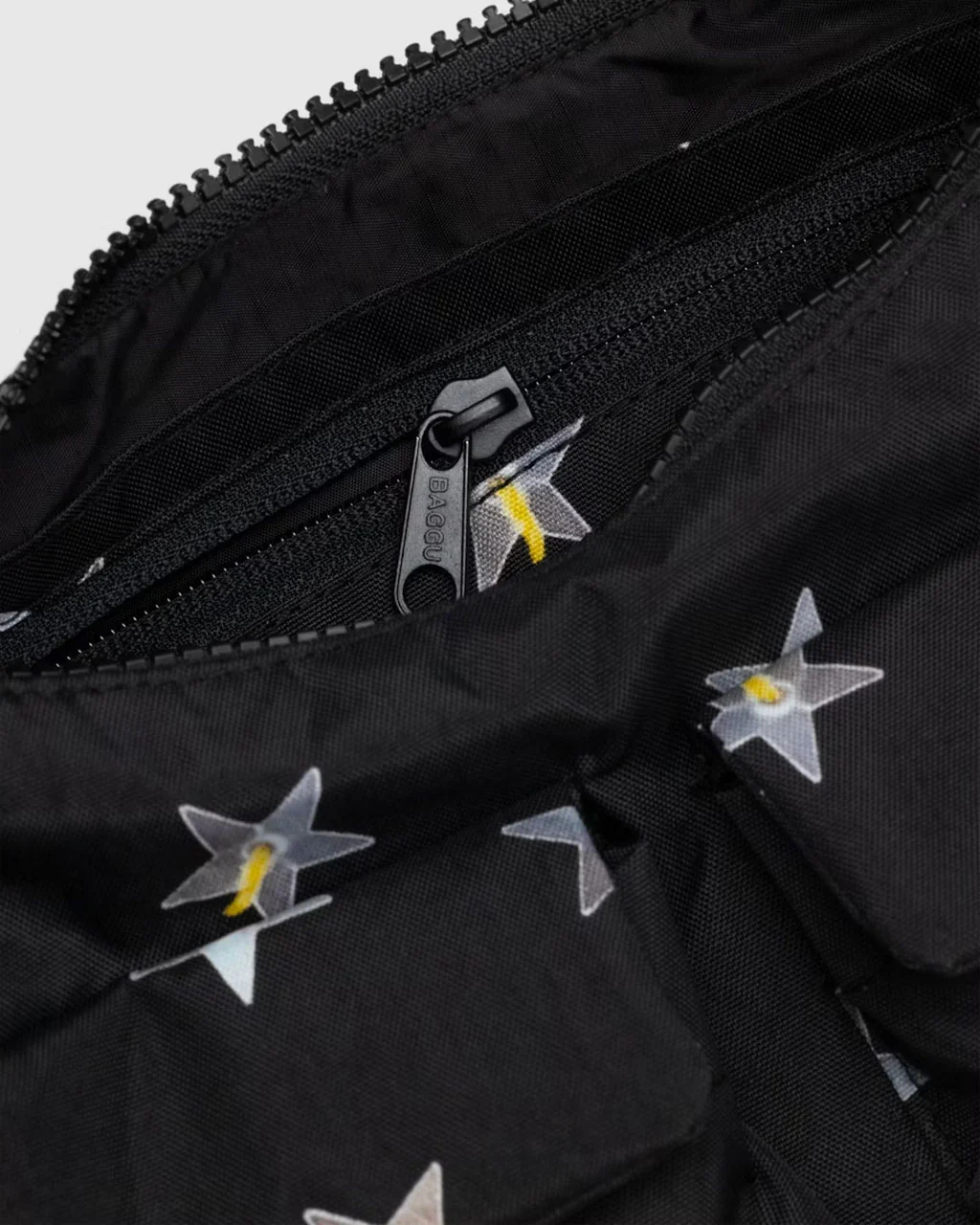 Baggu Cargo Shoulder Bag - Image 15