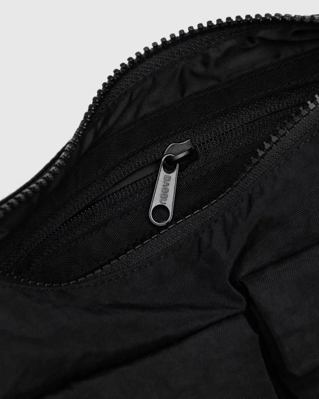 Baggu Cargo Shoulder Bag - Image 6