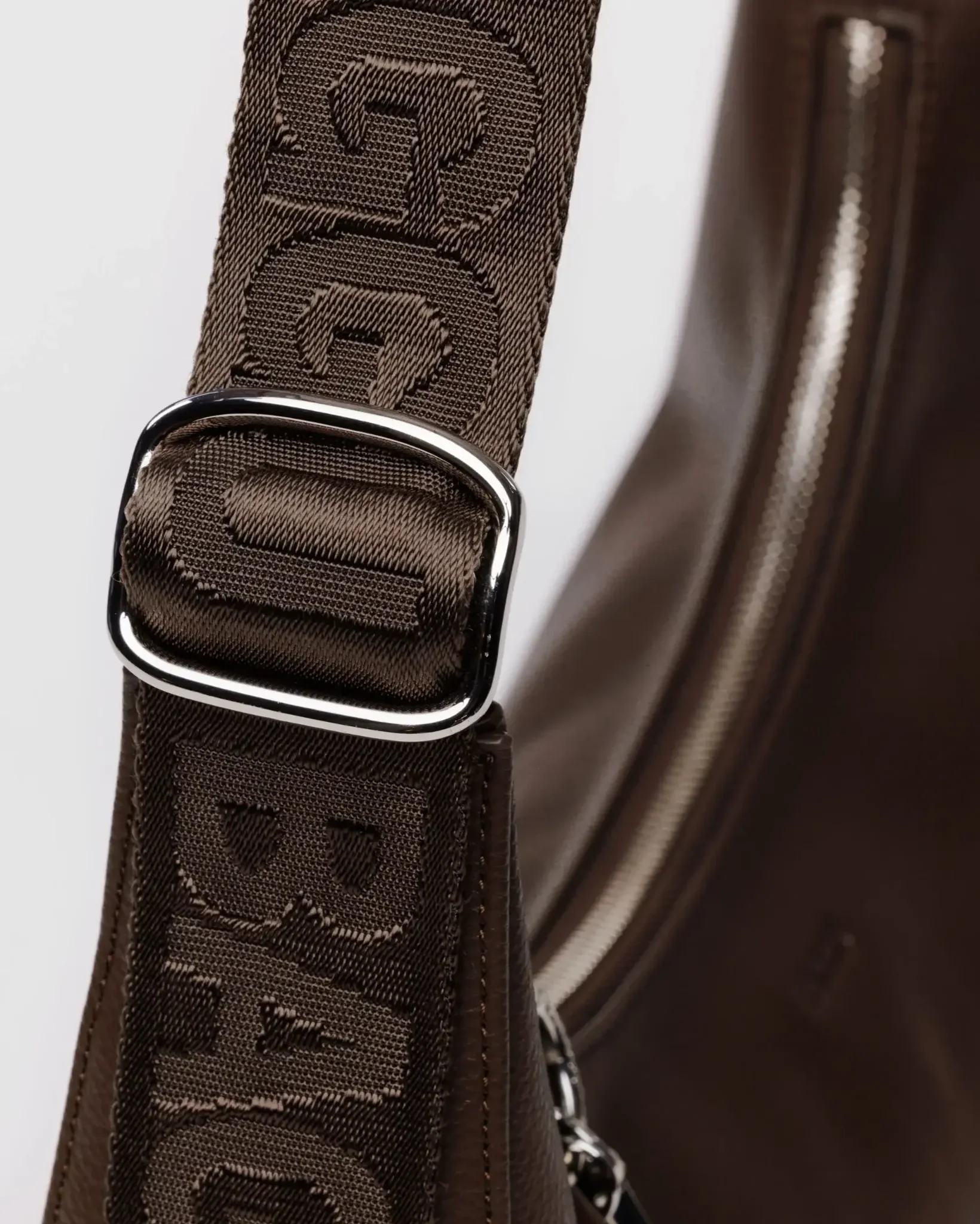 Baggu Medium Recycled Leather Crescent Bag - Image 10