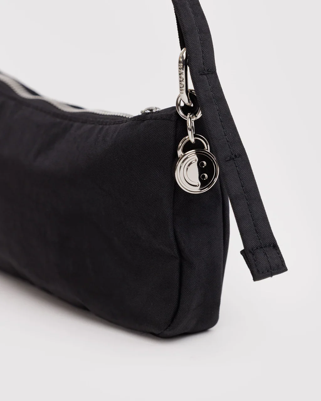 Baggu Nylon Pochette - Image 4