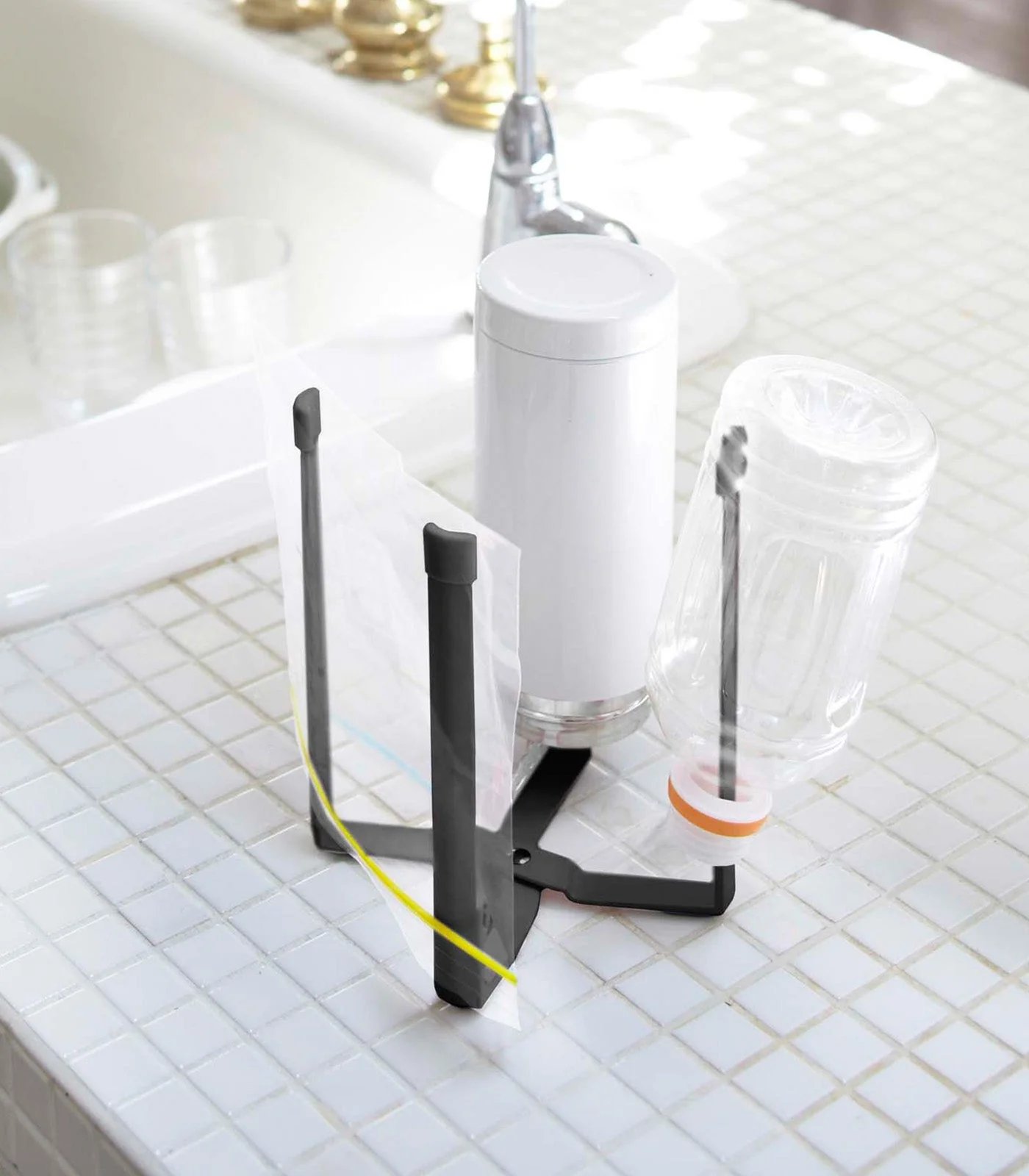 Yamazaki Home Collapsible Bottle Dryer - Image 4