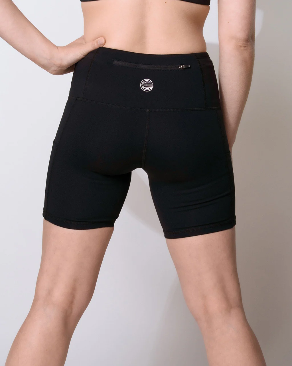CONSTANTIA 50 Mile Shorts - Women - Image 4