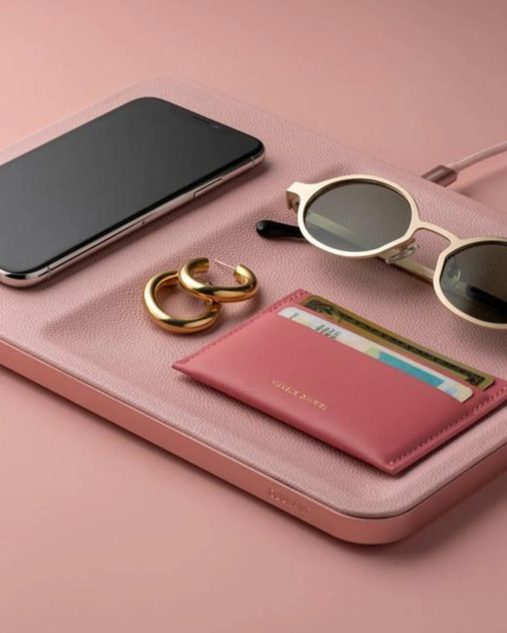 Courant Catch:3 Wireless Charger - Image 13