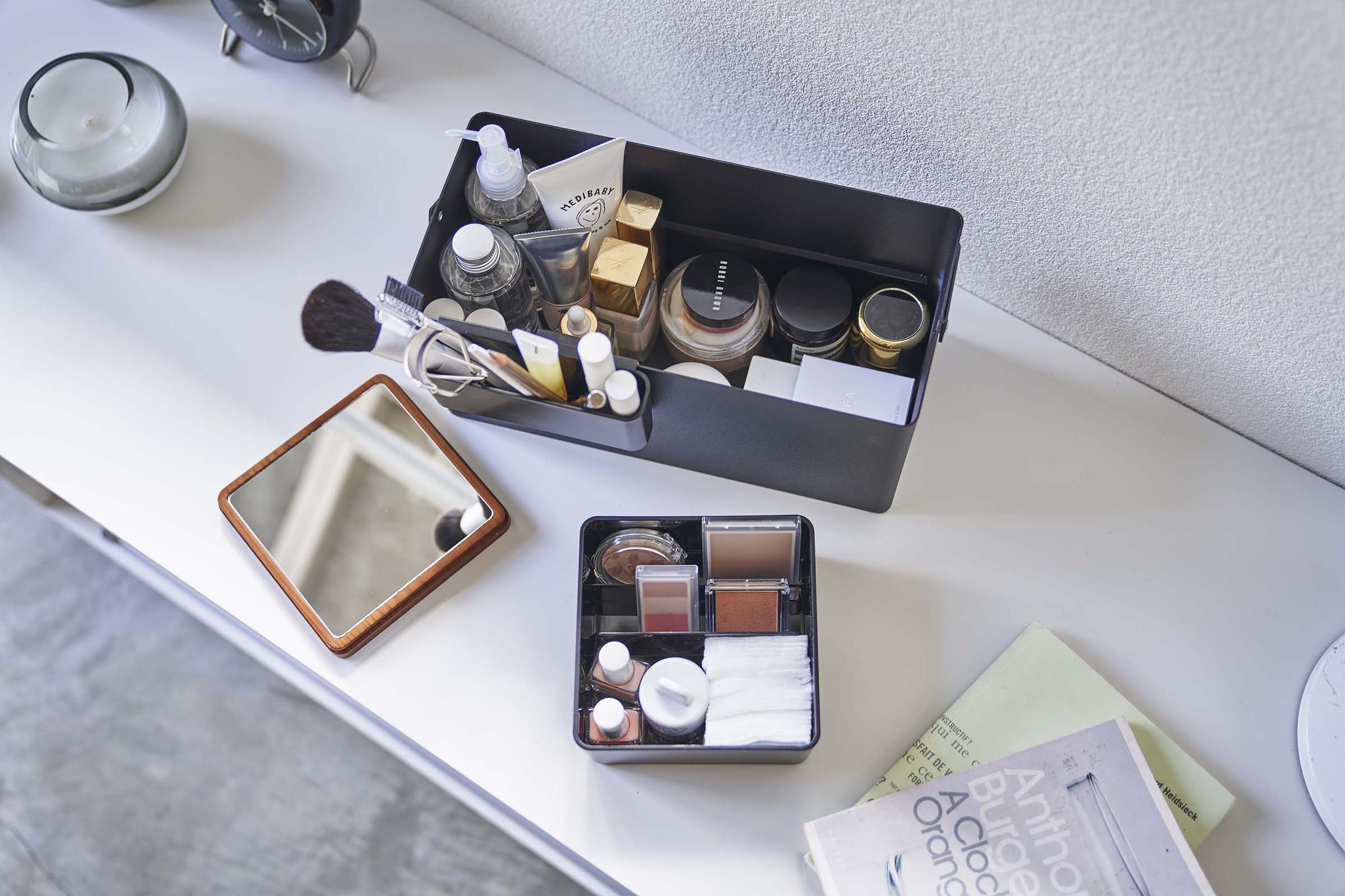 Yamazaki Home Makeup Organizer with Mirror - Image 12