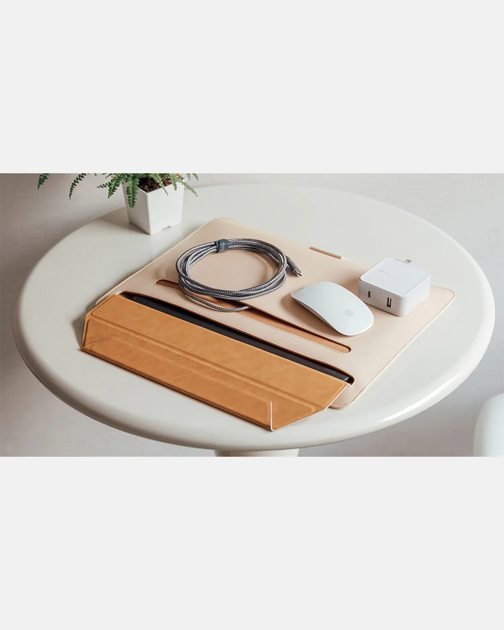 Moshi Muse 13" 3-in-1 Slim Laptop Sleeve and Stand - Image 16