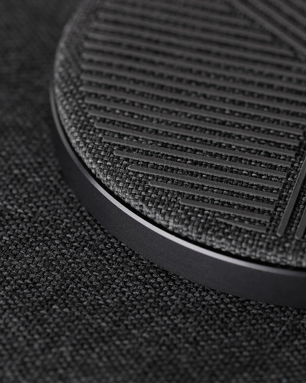 Native Union Drop Wireless Charger - Image 5
