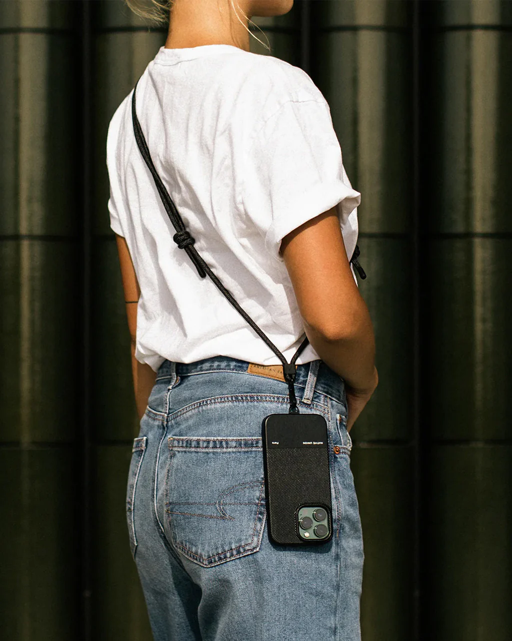 Native Union (Re)Classic Case for iPhone 15Pro - Image 15