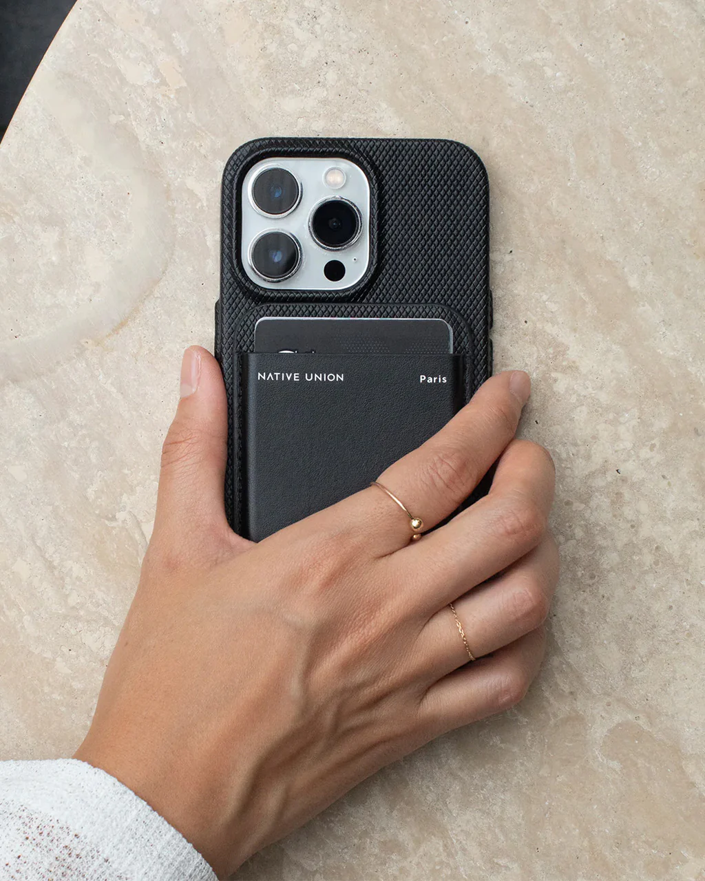 Native Union (Re)Classic Case for iPhone 15Pro - Image 7