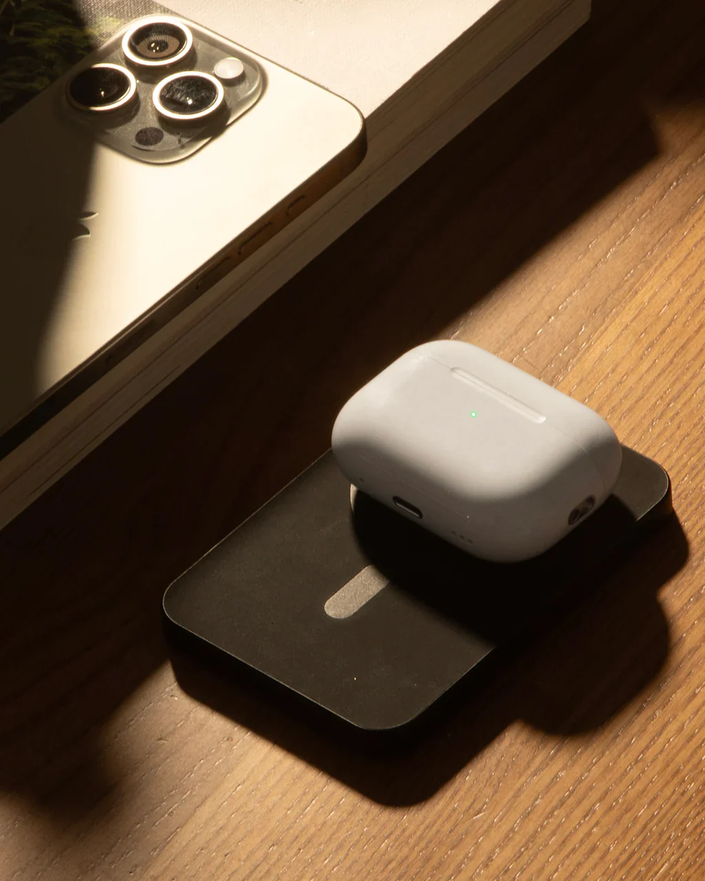 Native Union (Re)Classic Power Bank Magnetic - Image 5