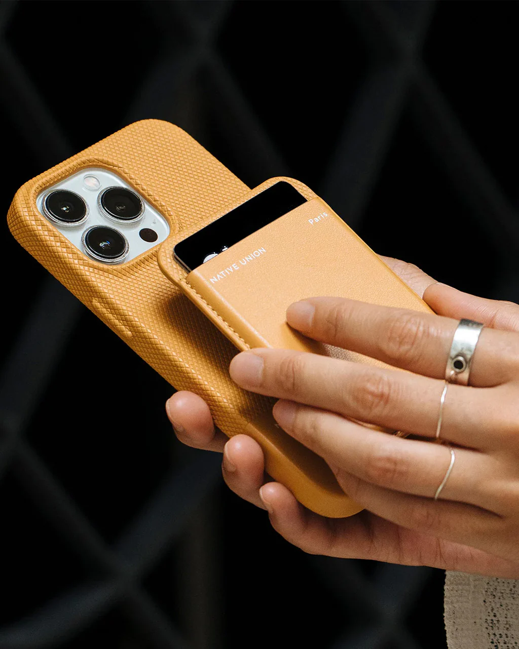Native Union (RE)CLASSIC WALLET | MAGNETIC - Image 8