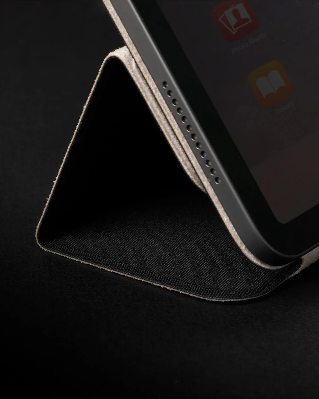 Native Union W.F.A iPad Folio - Image 5