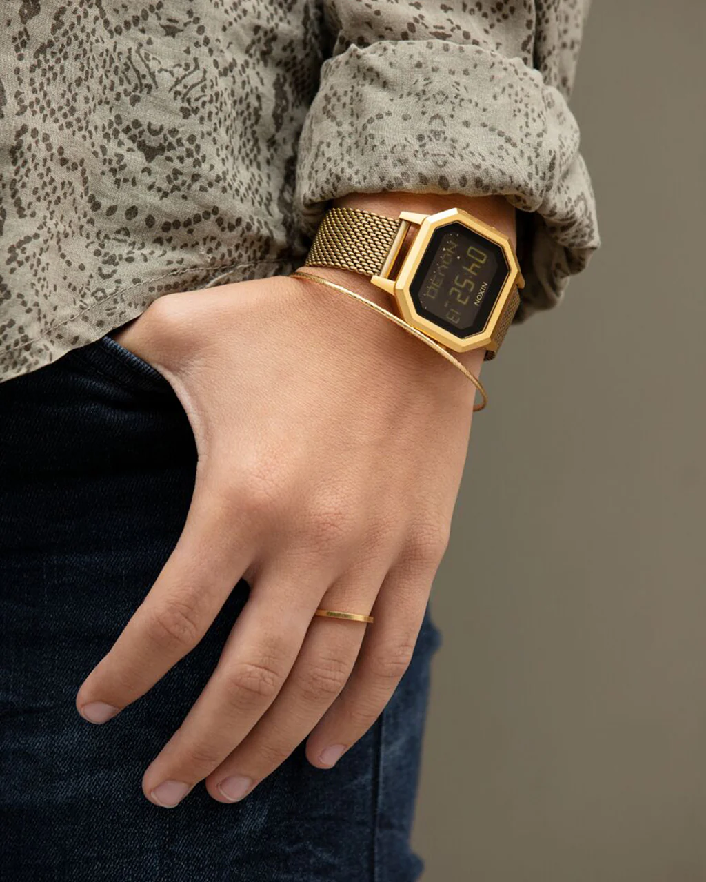 Nixon Siren Milanese Watch for Women - Image 8