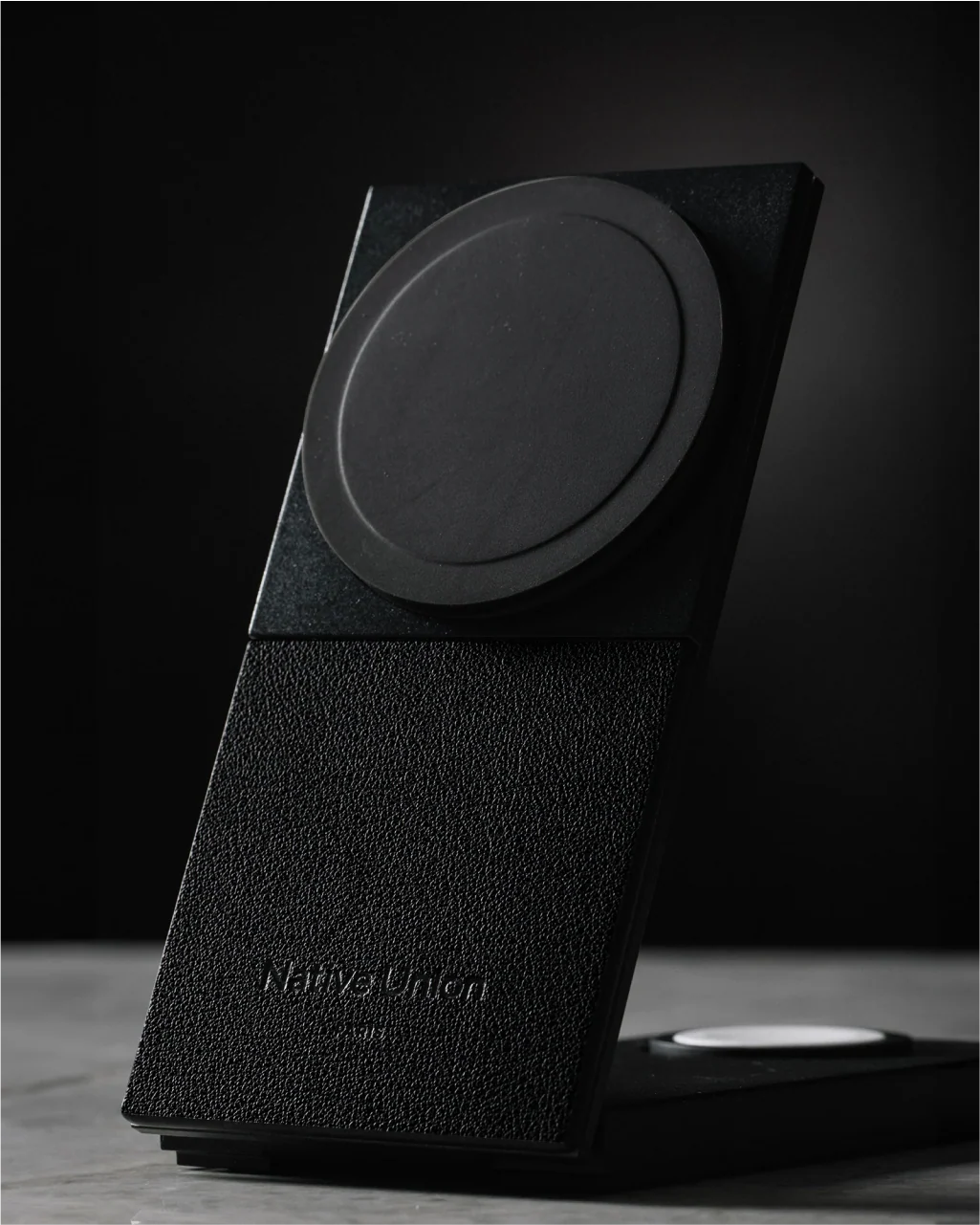 Native Union Rise 3-in-1 Magnetic Wireless Charger - Image 8