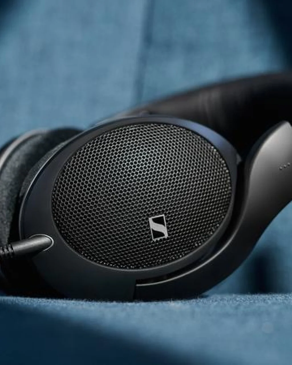 Sennheiser HD 550 Open-Back Audiophile Headphones - Image 3