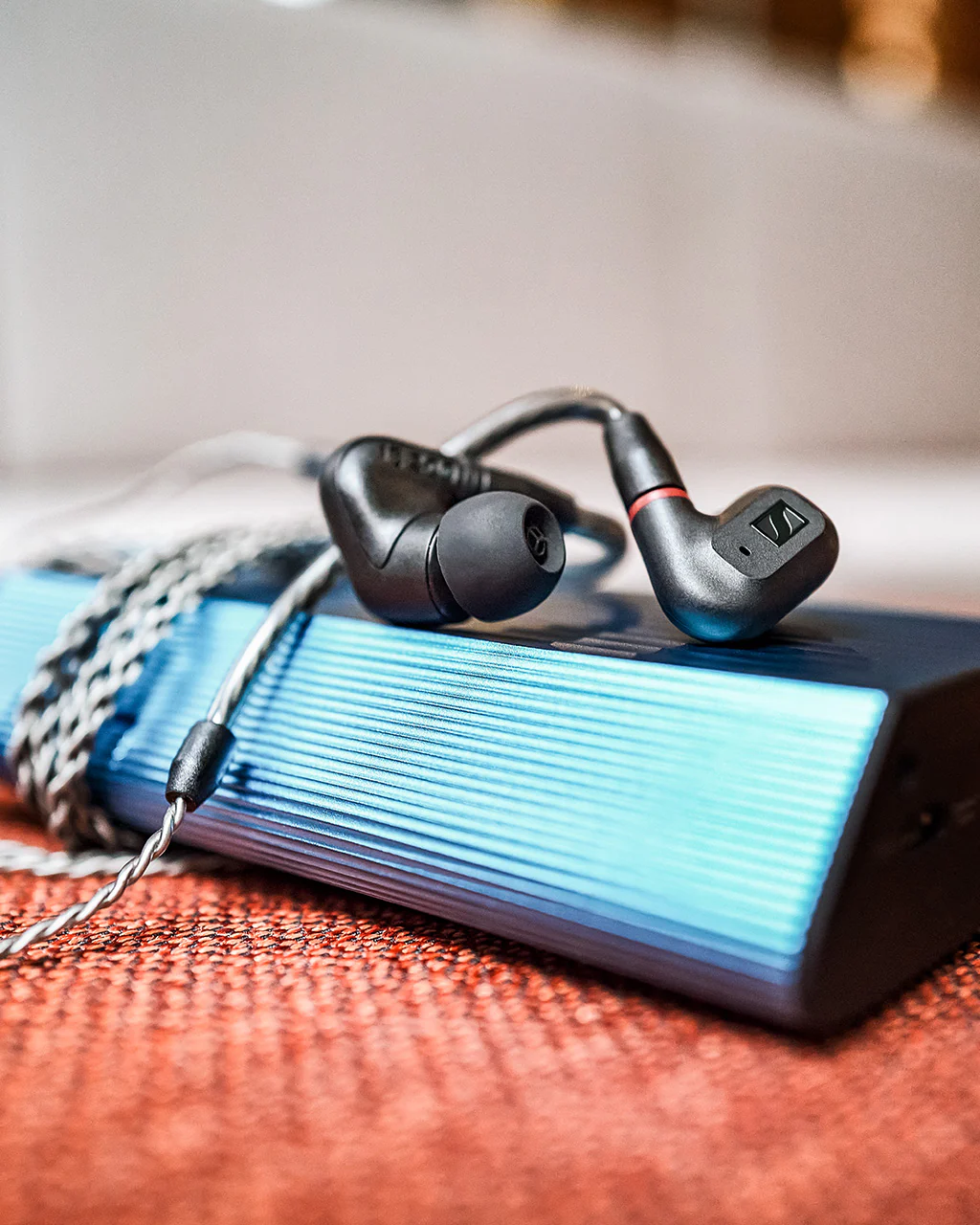 Sennheiser Audiophile IE 200 Wired Earphone - Image 3