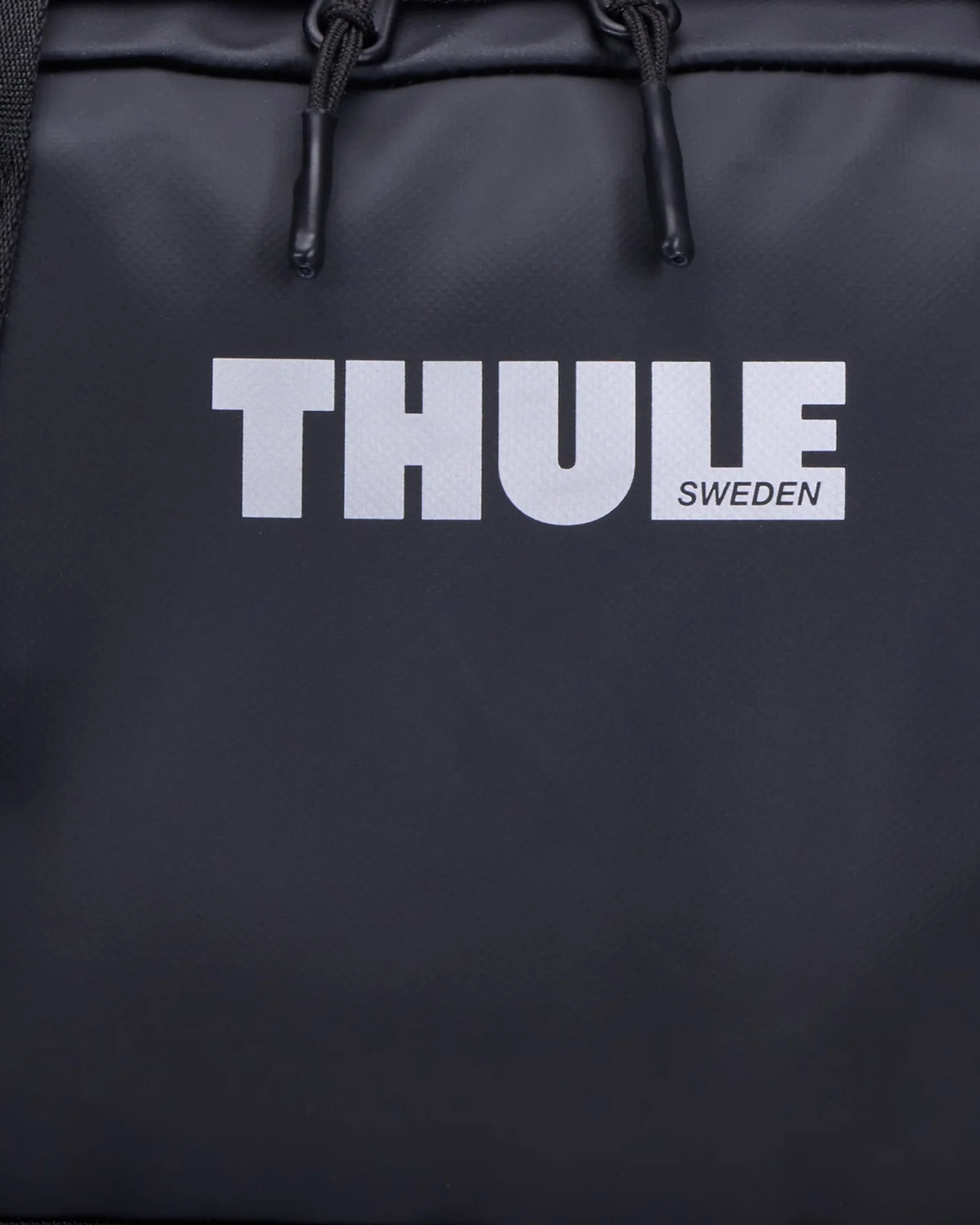 Thule Chasm 30L Duffel Bag - Image 8
