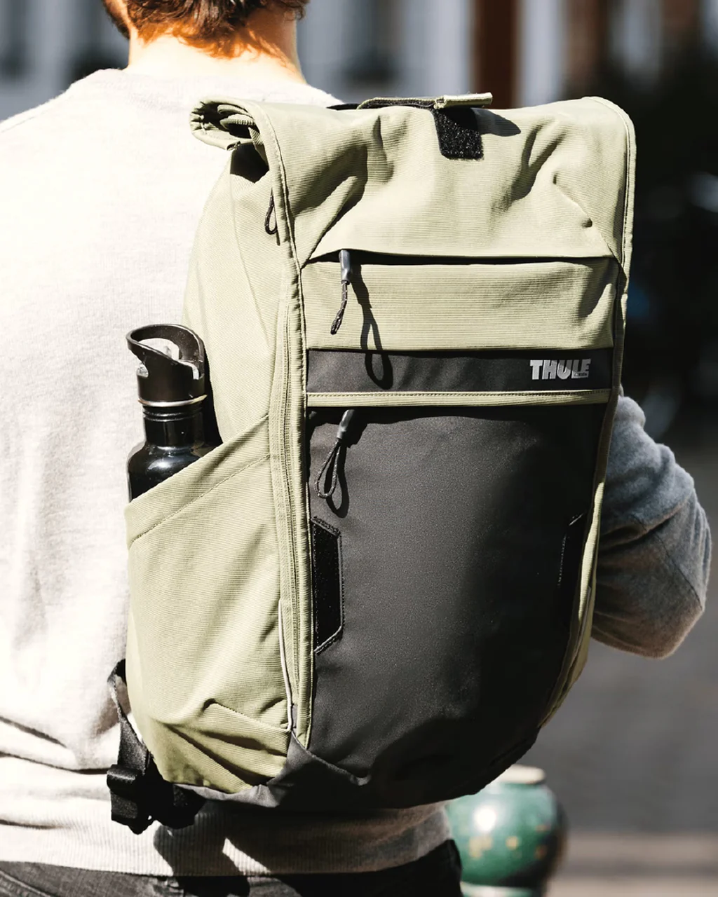 Thule Paramount Commuter Backpack 18L - Image 2