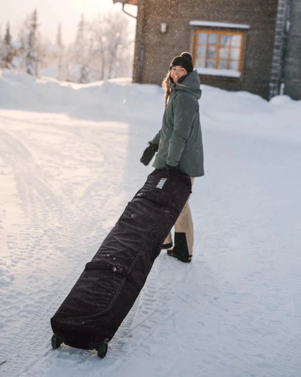 Thule Roundtrip Rolling Ski Bag 175cm - Image 14